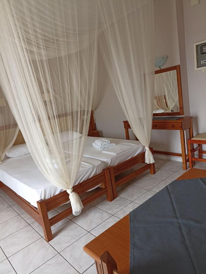 Calypso Beach Hotel Loutrá Edipsoú Eksteriør bilde
