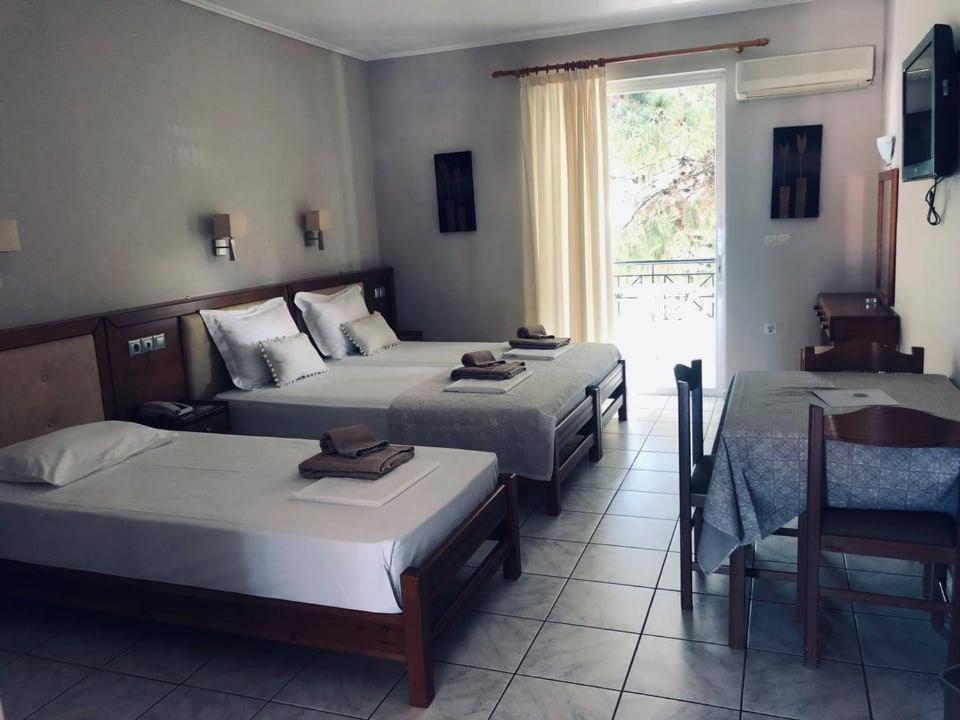 Calypso Beach Hotel Loutrá Edipsoú Eksteriør bilde